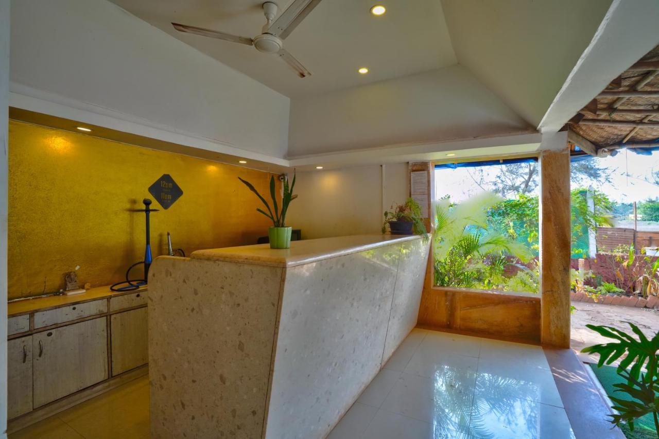 Morjim Holiday Beach Resort 外观 照片